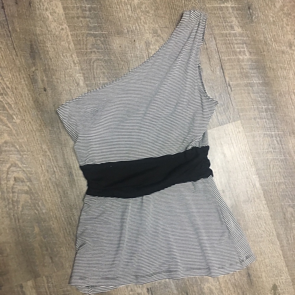 Bebe one shoulder strap striped shirt